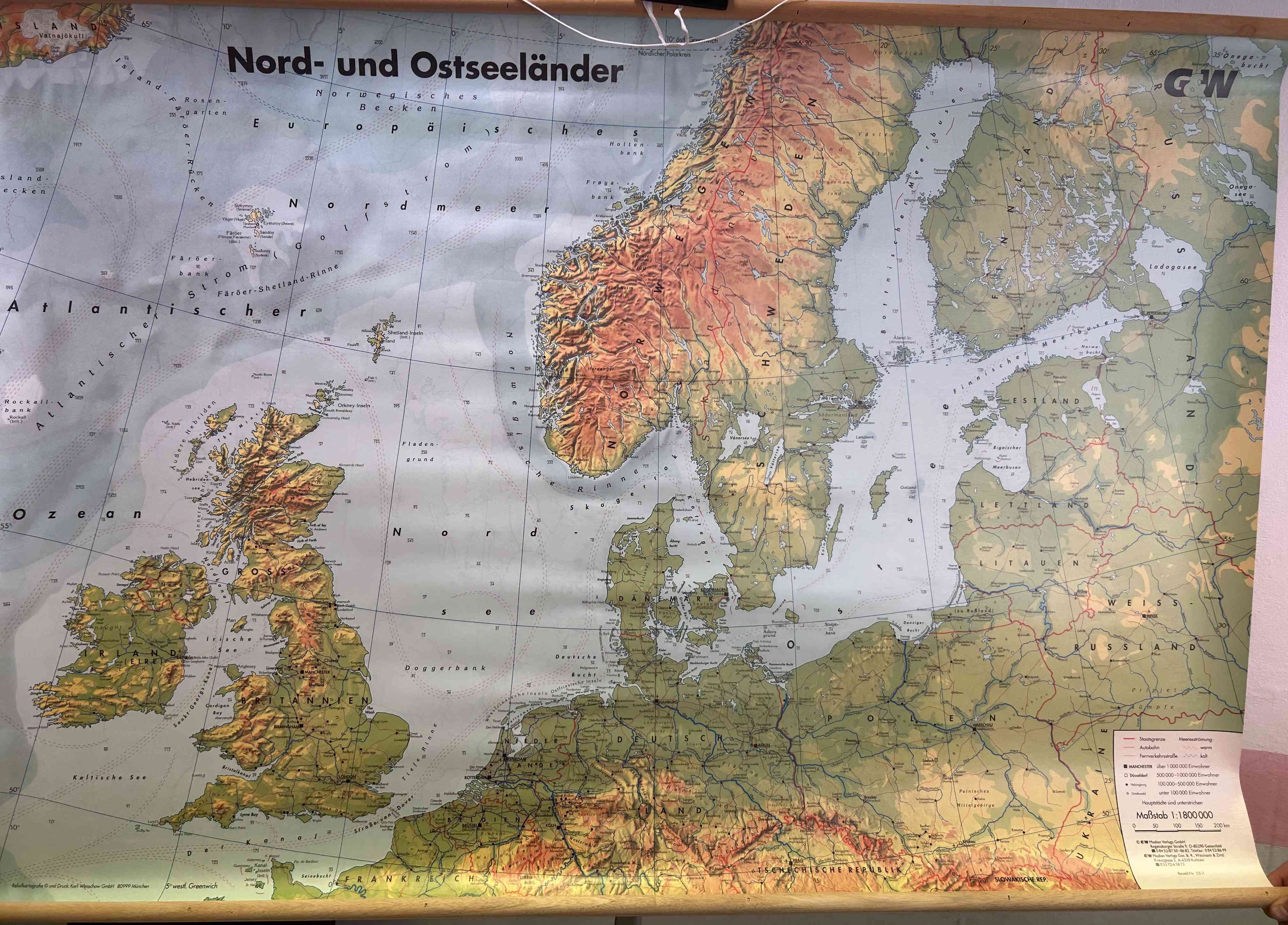 England und Skandinavien guter Zustand